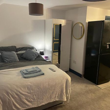 Lovely Studio Apartment Located In Birmingham Ngoại thất bức ảnh