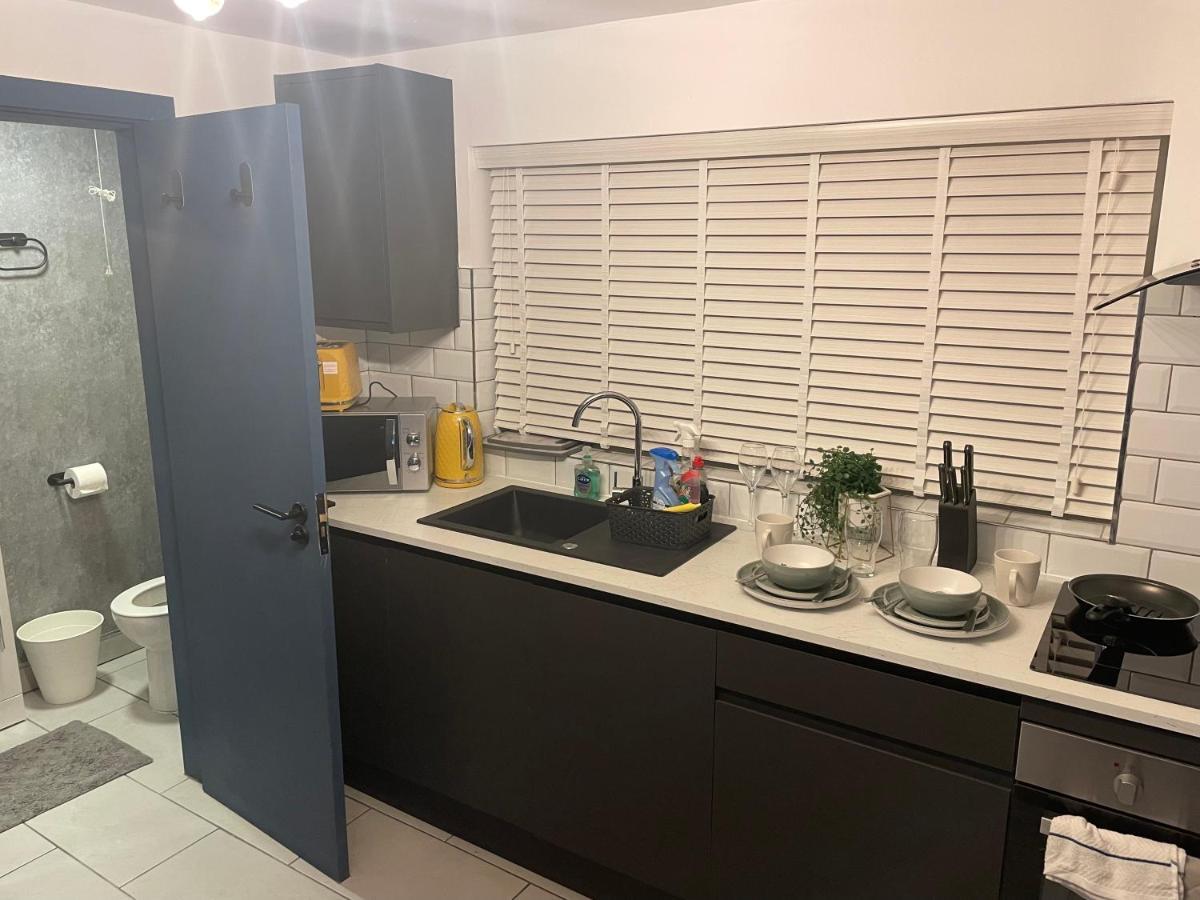 Lovely Studio Apartment Located In Birmingham Ngoại thất bức ảnh